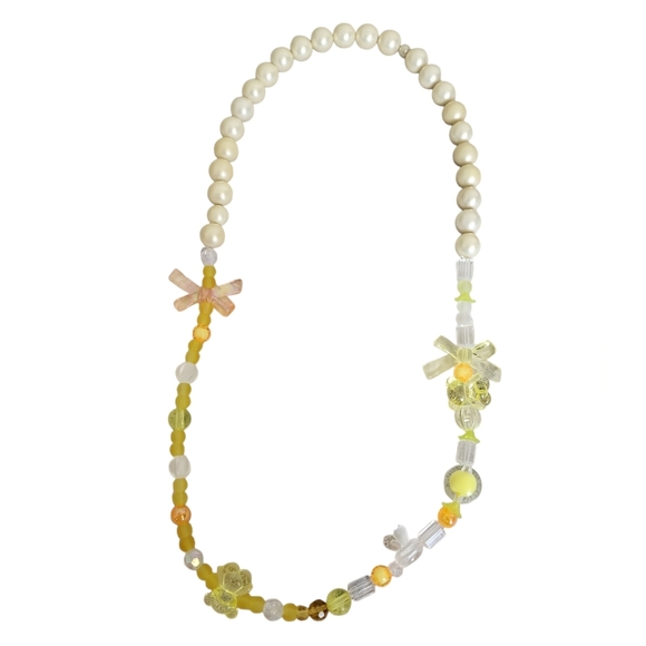 Faux Pearl Coquette Yellow Orange Bear Frosted Glass Clear Barrel Beads Necklace - Picture 4 of 9